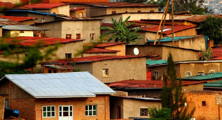 A view of the hillside homes belonging to the local people of Kigali, Rwanda