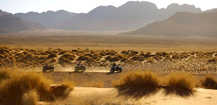Prenez un shot d'adrénaline en quad sur les dunes
