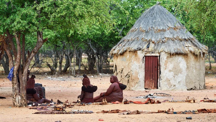 Willkommen beim Himba-Volk im Kaokoveld