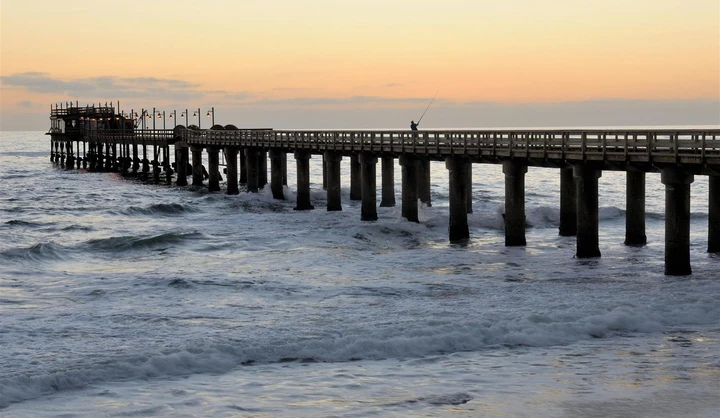 Píer histórico em Swakopmund, Namíbia