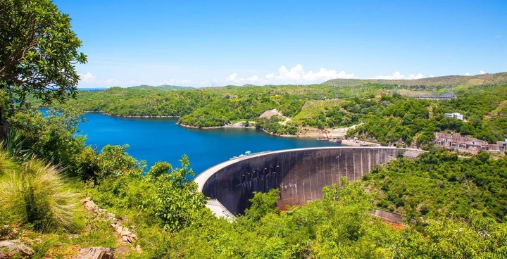View of the walls of Kariba Dam along the Zambezi River, Zimbabwe